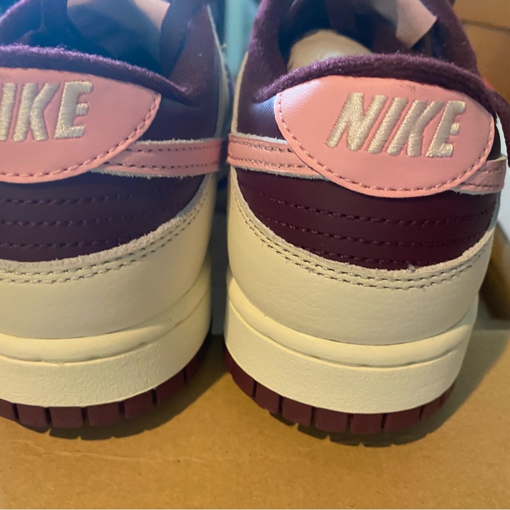 Dunks - Picture 9 of 9